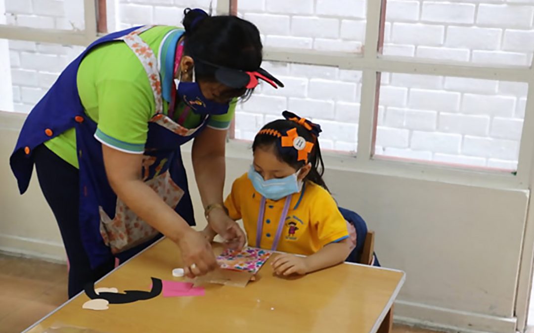 180 colegios públicos y privados de Lima Metropolitana ya tienen clases semipresenciales