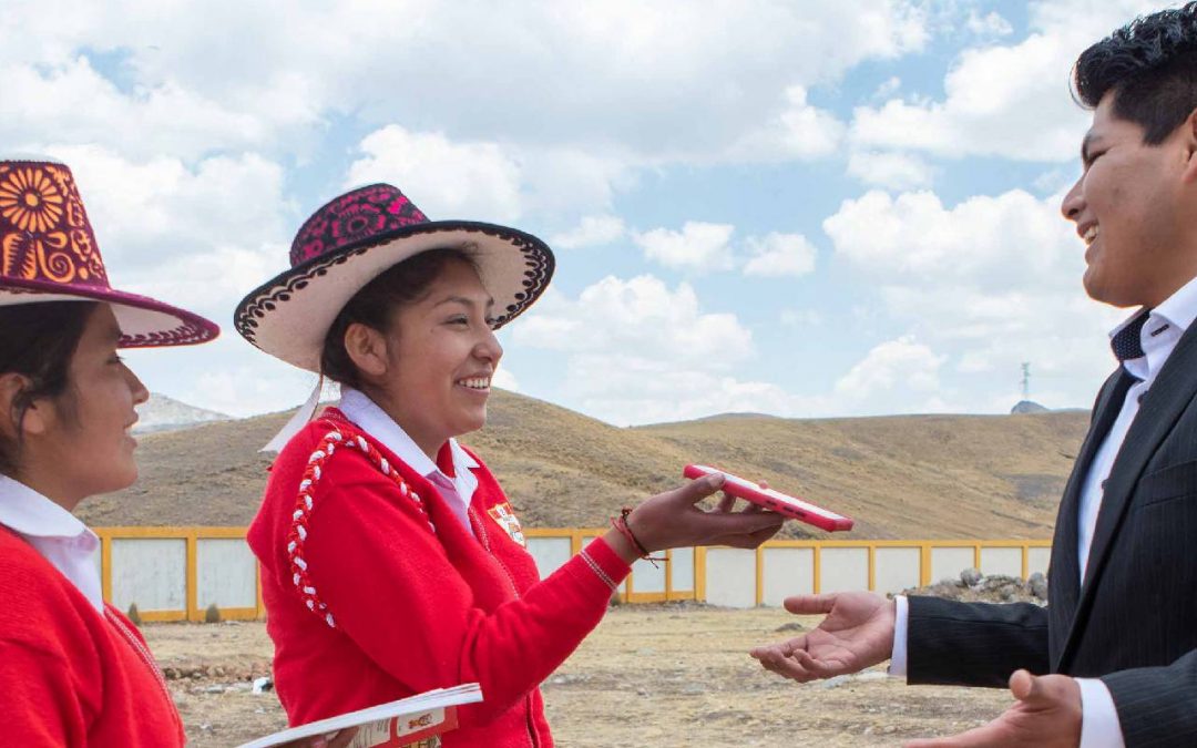 Estudiantes de zona rural mejoran aprendizajes con pódcast