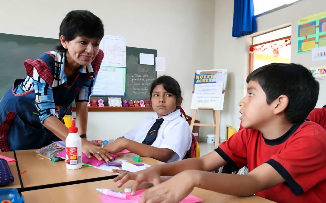 MINEDU lanza convocatoria para participar en el Primer Programa de Actualización Docente